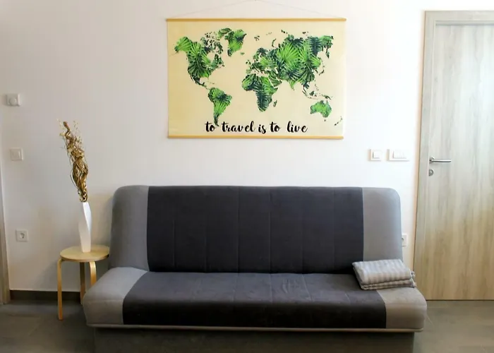 Πανσιόν The Jungle And Μπλεντ